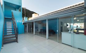 Casa Com Piscina Em Morrinhos - Rua Hortência